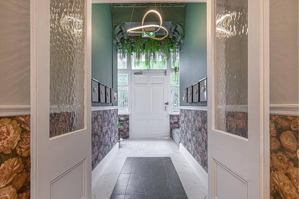 Stylish Hyde Park Home By Tube Stations With Elevator Londra Esterno foto