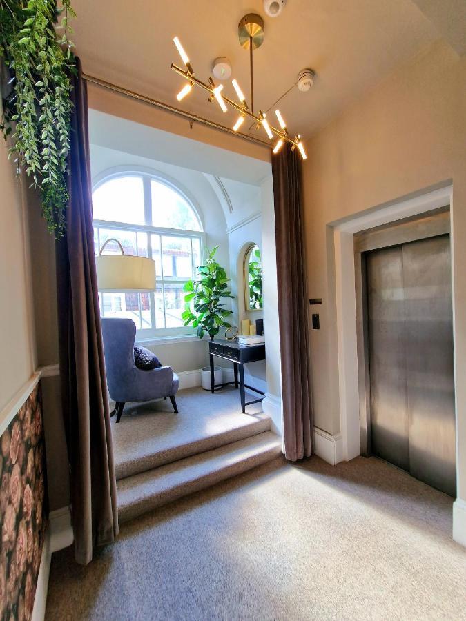 Stylish Hyde Park Home By Tube Stations With Elevator Londra Esterno foto