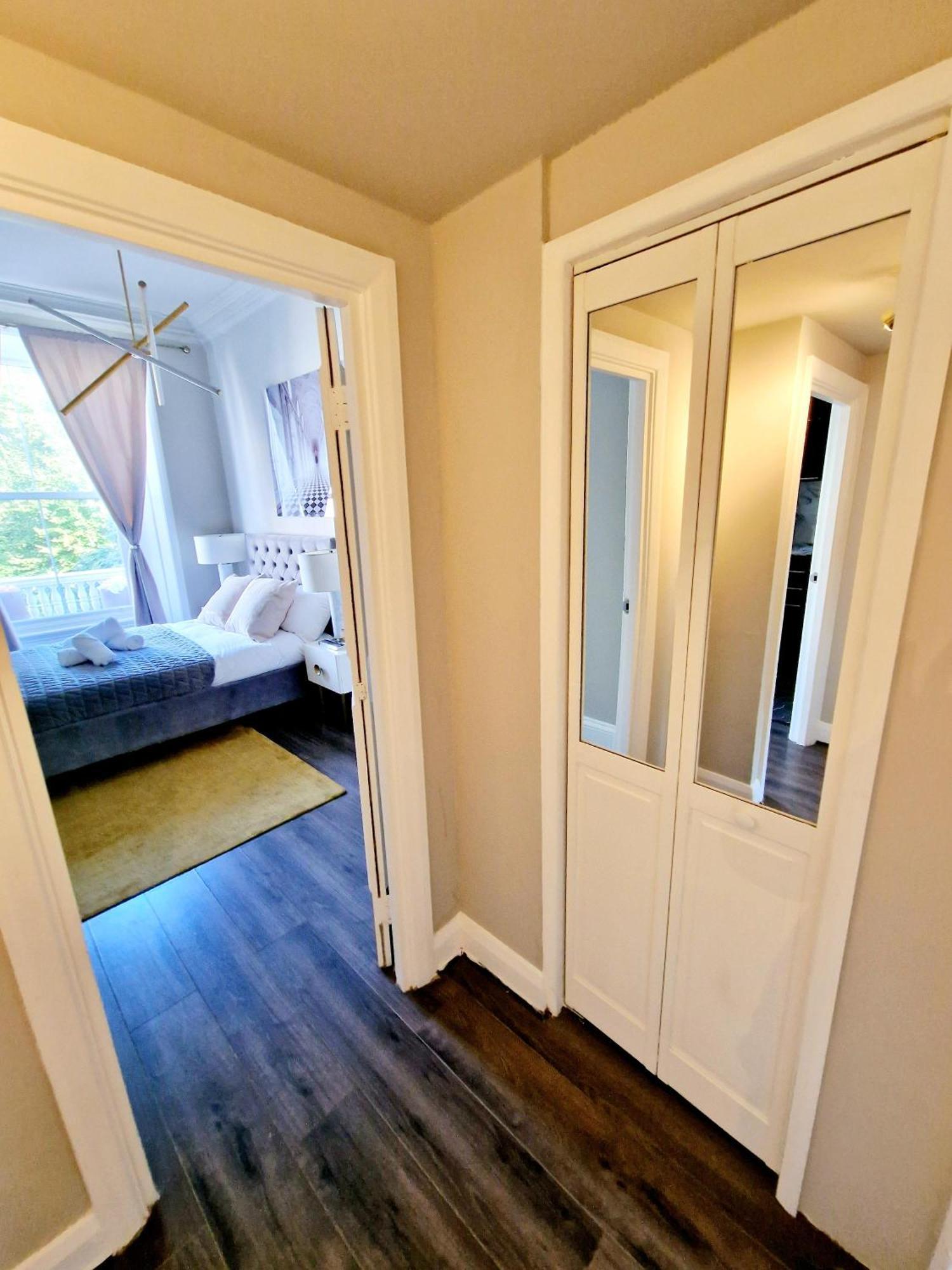 Stylish Hyde Park Home By Tube Stations With Elevator Londra Esterno foto