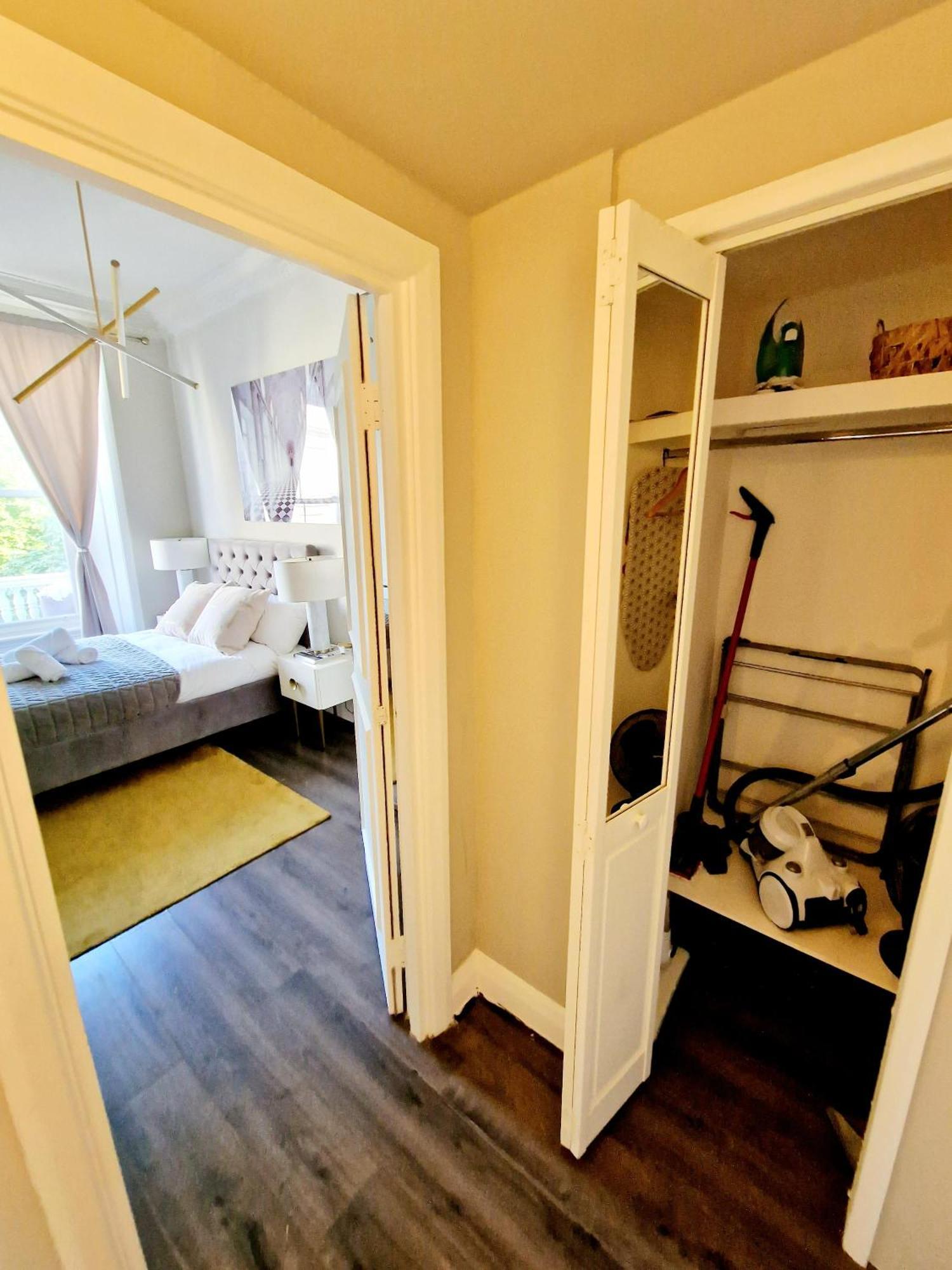 Stylish Hyde Park Home By Tube Stations With Elevator Londra Esterno foto