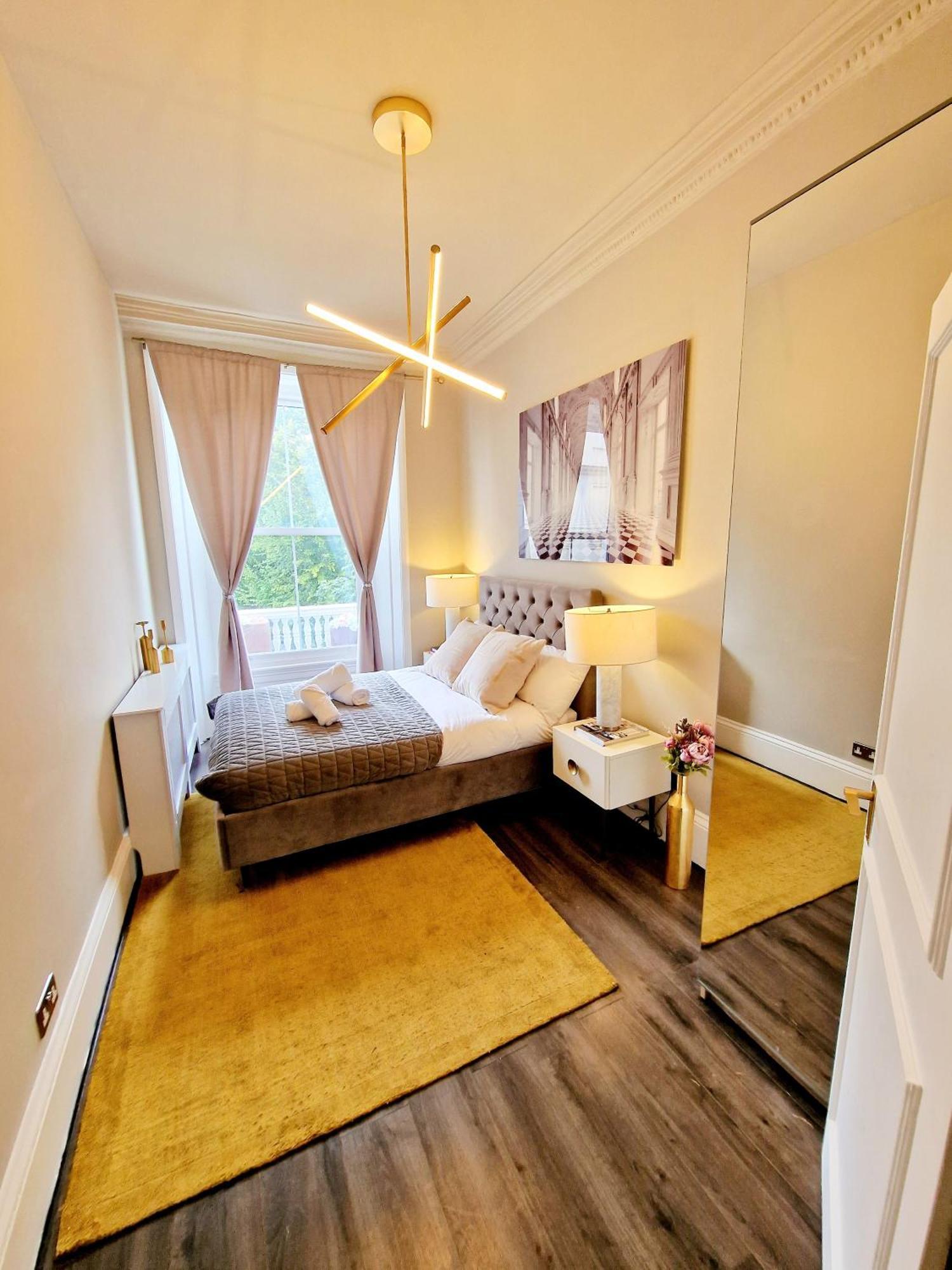 Stylish Hyde Park Home By Tube Stations With Elevator Londra Esterno foto